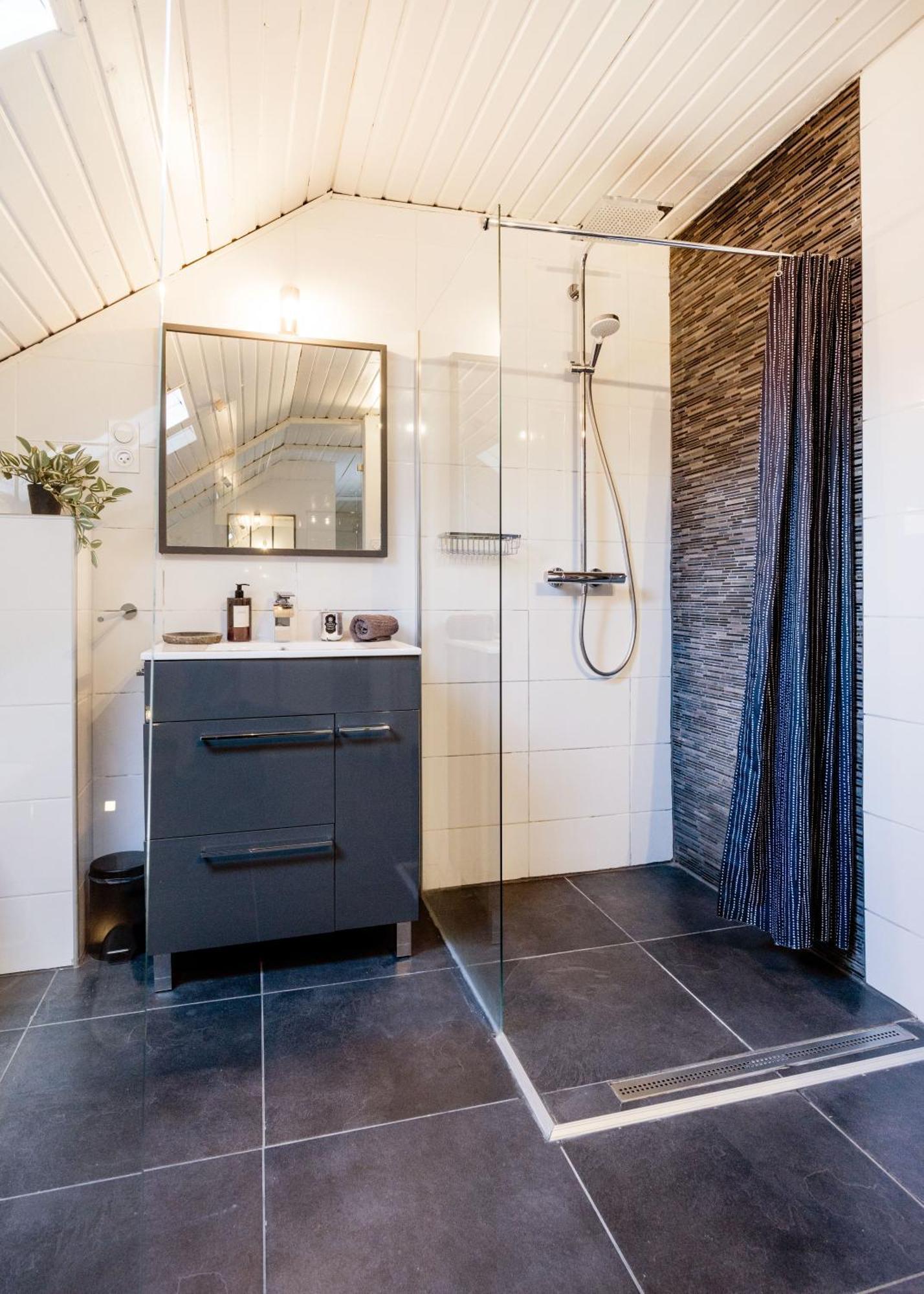 Hidden Gem Penthouse Sauna & Jacuzzi-heart Of Apartment *