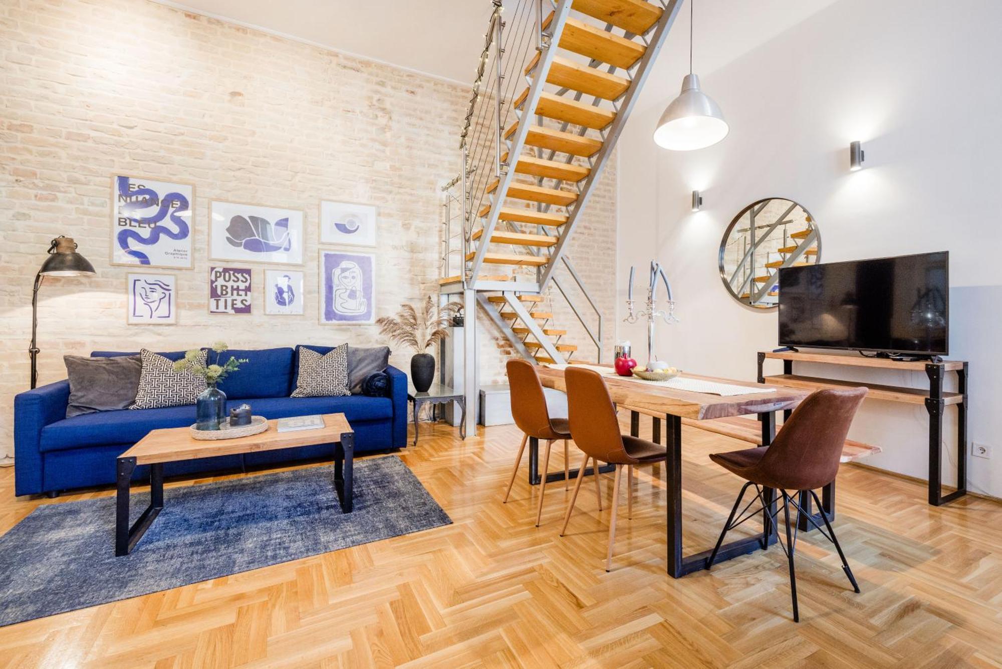 Hidden Gem Penthouse Sauna & Jacuzzi-heart Of Apartment Budapest