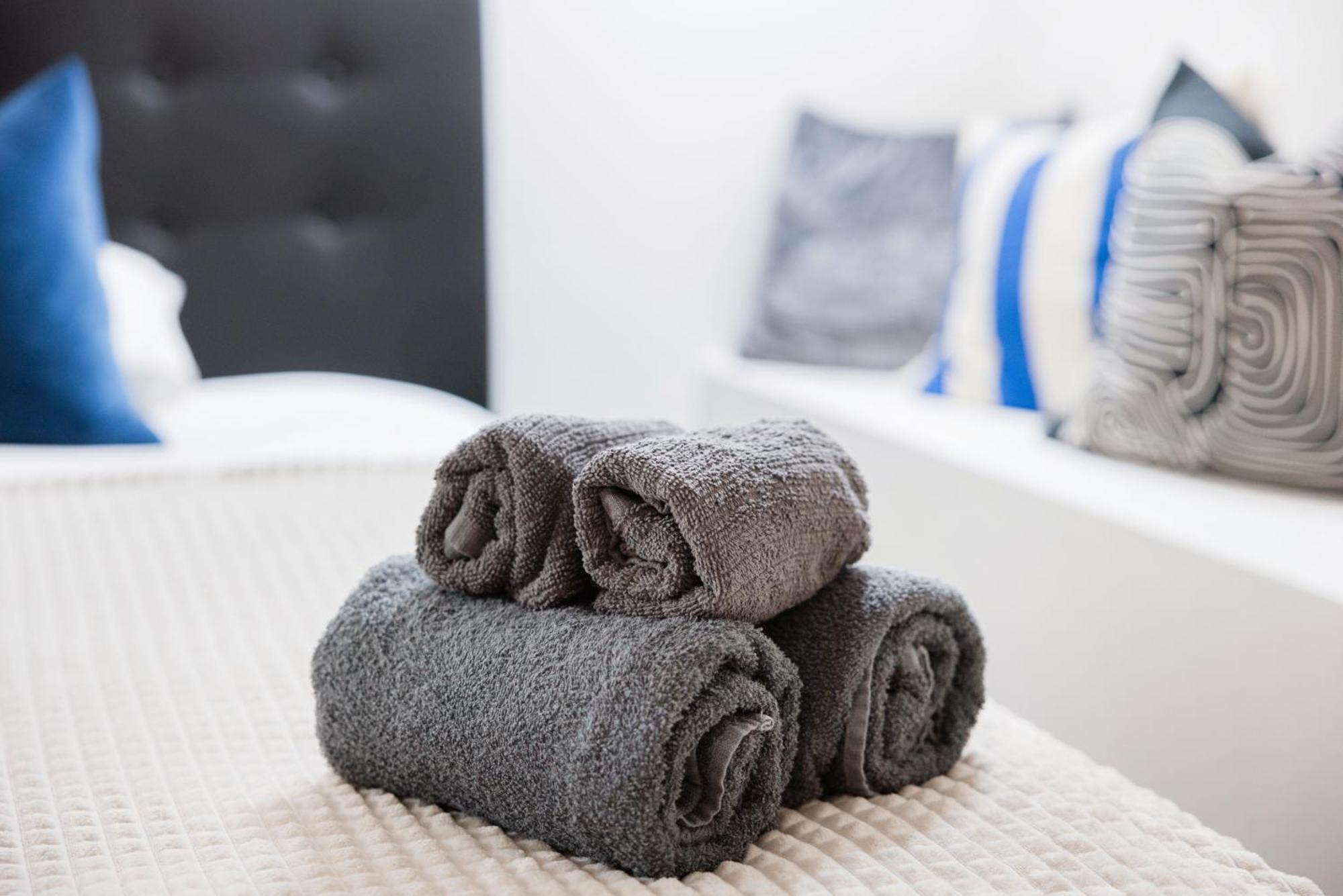 Hidden Gem Penthouse Sauna & Jacuzzi-heart Of Apartment Budapest