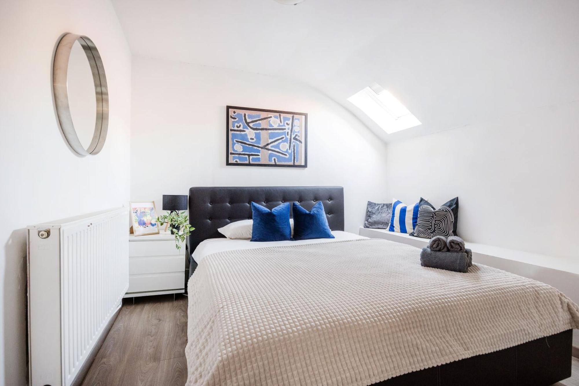 Hidden Gem Penthouse Sauna & Jacuzzi-heart Of Apartment *