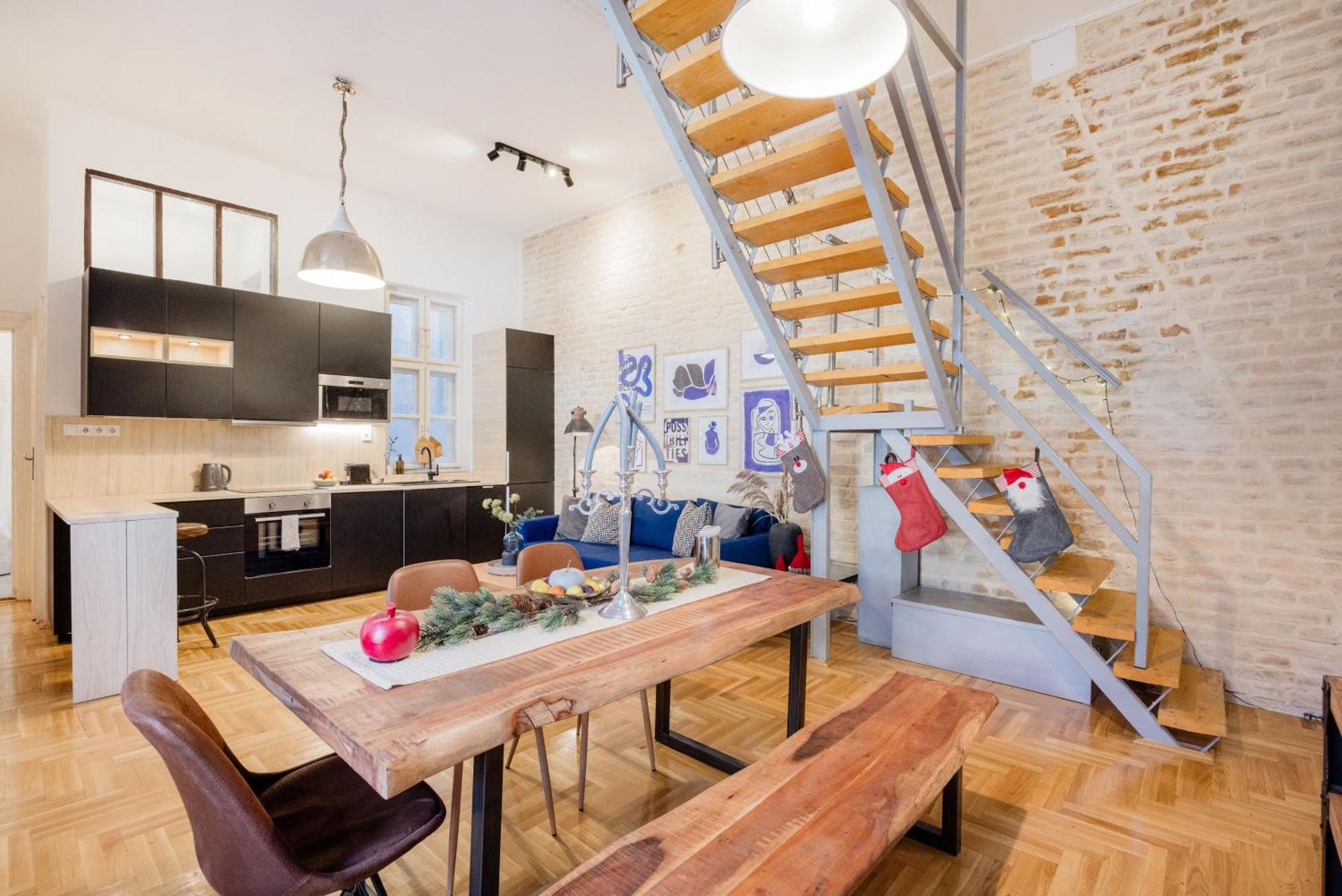 Hidden Gem Penthouse Sauna & Jacuzzi-heart Of Budapest
